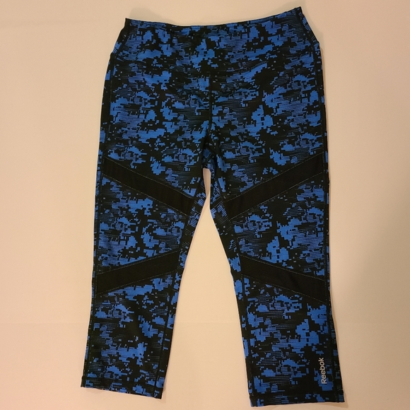 Reebok Pants - Reebok Capris workout pants